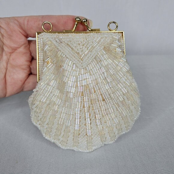 Beaded Seashell Design Vintage Clutch Purse - Picture 1 of 13